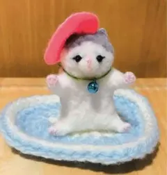 カウボーイハット＆子猫♡ ネコのマスコット　置物　飾り
