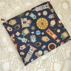 ハンドメイド　ファスナーポーチ　空想街雑貨店の生地使用　時計の街