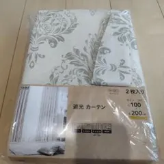 カインズ　遮光カーテン　オーナメント柄　ベージュ　100×200cmのサムネイル