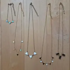 三角型モチーフ　ネックレス　ブレスレット まとめ売り5点