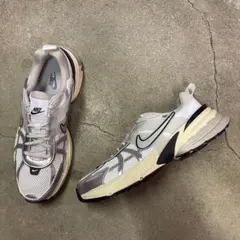 Nike V2K Run HJ4497-100 28㎝