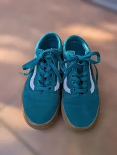 ブラウン スニーカー