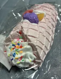 クリームたっぷり　スイーツ　シリコン　スクイーズ