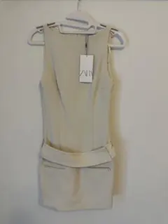 ZARA ノースリーブ ベルト付き　ワンピース　ホワイト XS