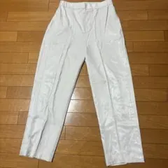 LAKOLE ラコレ センタープレス ストレートパンツ アイボリー 白系のサムネイル