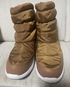 Item thumbnail for item 0b8a74bb-5d01-4ace-a619-670c13a319ca