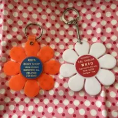 花形ビンテージキーホルダー２セット オレンジ・白