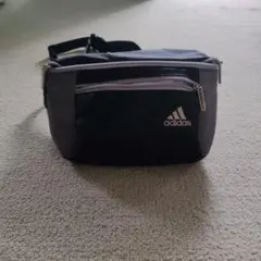 adidas ボディバッグ 黒/グレー