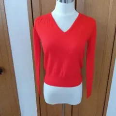 赤 Vネック ニット 長袖　ロペピクニック