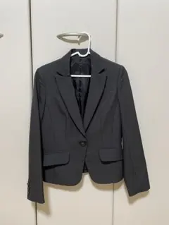 （美品）スーツ ジャケット 7号 濃グレー
