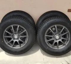 BRIDGESTONE スタッドレス 16インチ タイヤ美品　中古ホイール 4本のサムネイル