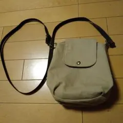 ショルダーバッグ