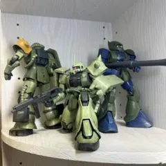 マスターグレード　ザクⅡ 4体セット　組立済み　ジャンク扱い マスターグレード ザクⅡ 4体セット 組立済み ジャンク扱い 組立済