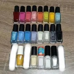 NAIL HOLIC ネイルカラー 24本セット　バラ売り可!!のサムネイル