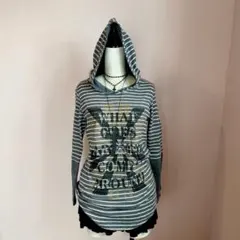 フード付きストライプパーカー　スタッズ付き　スタッズ　平成ギャル　y2k