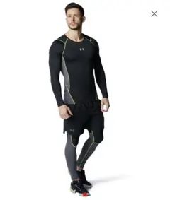 UNDER ARMOUR ヒートギアアーマー 長袖コンプレッションインナー