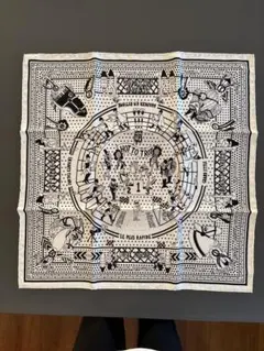 헤르메스 HERMES 스카프 칼레55