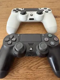 DualShock 4 コントローラー 純正2個セット ホワイト ブラック