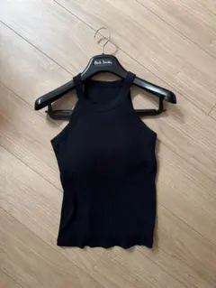 UNIQLO ブラックリブ編みタンクトップ