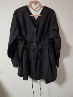 ブラック コットン Vネック 長袖シャツnaturalcouture ブラウス