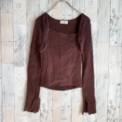 エイミーイストワール　レディースリブニット　重ね着風　バックオープン　ブラウン