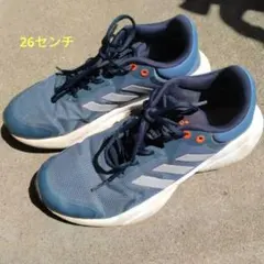 adidas ネイビー スニーカー