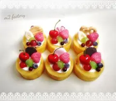 更に最終値下フルーツいっぱいロールケーキスイーツ6個セット　食品サンプル