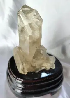 レムリアン水晶クラスター 木製台座付き置物