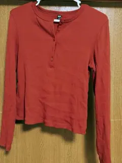 uniqlo リブヘンリーネックt