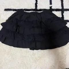 黒 フリル付き フレアスカート