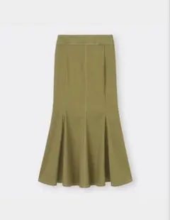 GU ステッチマーメイドスカート