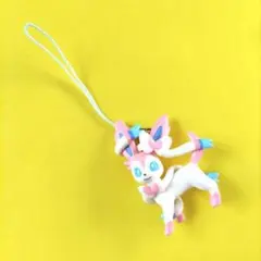 未使用保管品 ニンフィア ストラップのサムネイル