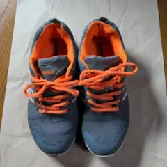 25cm 軽量スニーカー