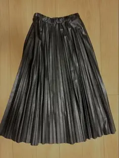 ブラック　プリーツスカート Right-on 合成皮革