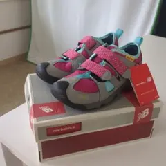 New Balance KV654 グレー/ピンク 17.0cm未使用タグあり