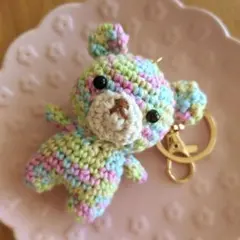 あみぐるみ　くま　キーホルダー【カラフル】