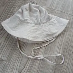 ユニクロ　ワイドブリムハットのサムネイル