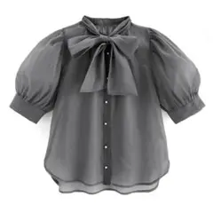 ☆新品未使用タグ付き☆匿名配送☆GRL ボウタイ付きパールボタン シアーブラウス
