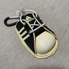 アディダス　adidas 昔の携帯ケース　スマホは入りません