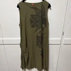 Amina アミナ ノースリーブ チュニック カーキ系のサムネイル