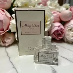 Dior ミスディオール　ブルーミングブーケ　オードトワレ　ミ　5ml