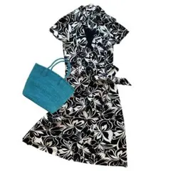 【美品】ソフール SOFUOL カシュクールワンピース 花柄 モノトーン 2のサムネイル