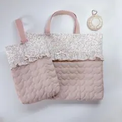 リバティ ベッツィ×ハートキルト レッスンバッグ上履き入れ体操服袋ハンドメイド ベッツィ レッスンバッグ 上履き袋 ハート キルト 刺繍生地 リバティ