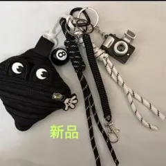 新品　じゃらじゃらキーホルダー　バッグチャーム　キーチャーム　パラコード