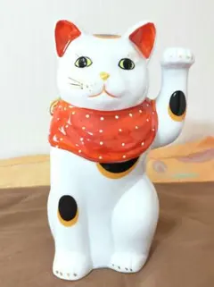 九谷焼 八幡窯 招き猫 陶器製 小判 葡萄 豊穣 金運 商売繁盛 子孫繁栄