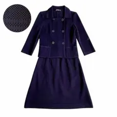 【美品】フォクシー セットアップ スーツ ダブルプレス メッシュ 濃紺 40のサムネイル
