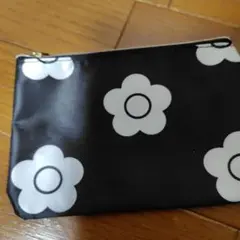 マリークワントポーチ