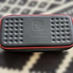 Nintendo Switch ケース 黒 赤