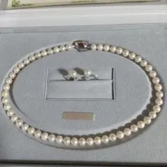 アコヤ真珠ネックレスとイヤリングセット※鑑定書付き