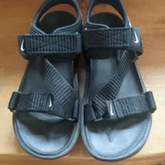 Nike スポーツサンダル 黒　25センチ　US7